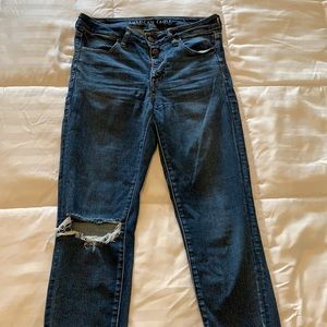 American Eagle distressed skinny jeans!
